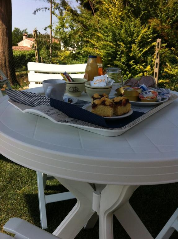 Bb Masotte Bed and Breakfast Sommacampagna Exteriör bild