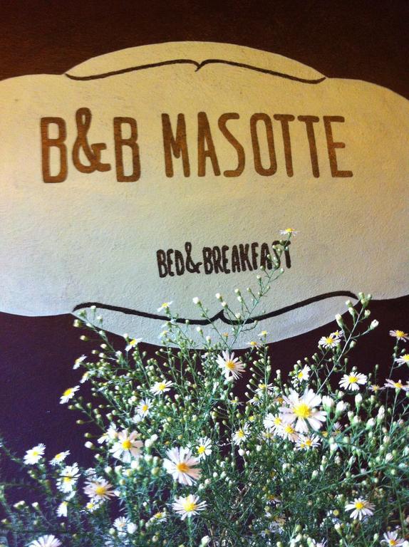 Bb Masotte Bed and Breakfast Sommacampagna Exteriör bild