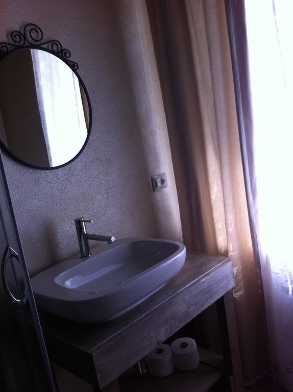 Bb Masotte Bed and Breakfast Sommacampagna Rum bild