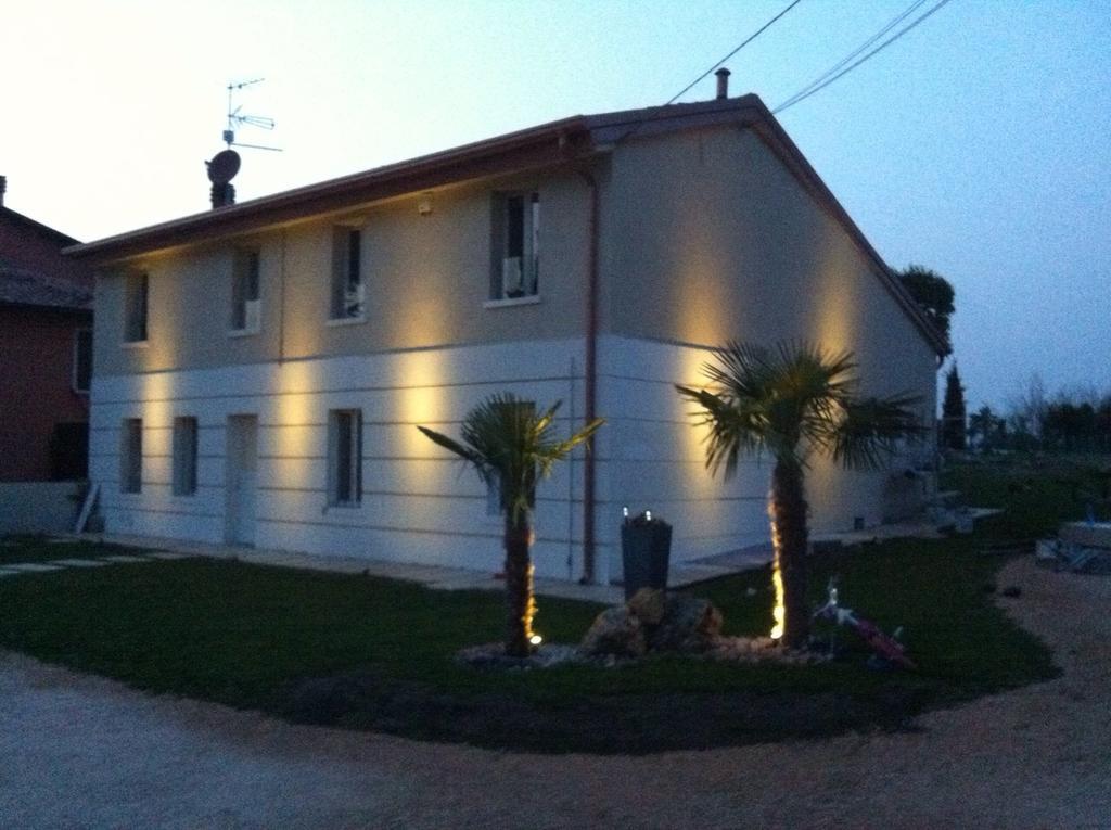 Bb Masotte Bed and Breakfast Sommacampagna Exteriör bild